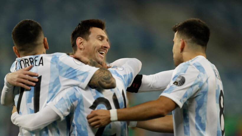Argentina players celebrate