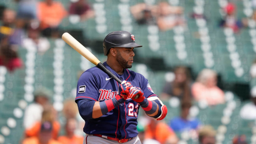 Nelson Cruz batting