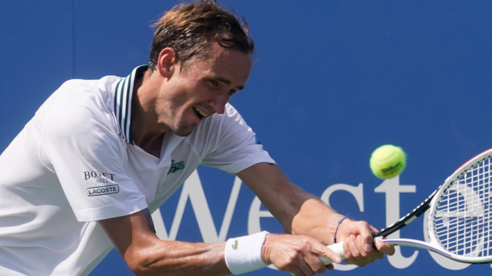 Daniil Medvedev backhand