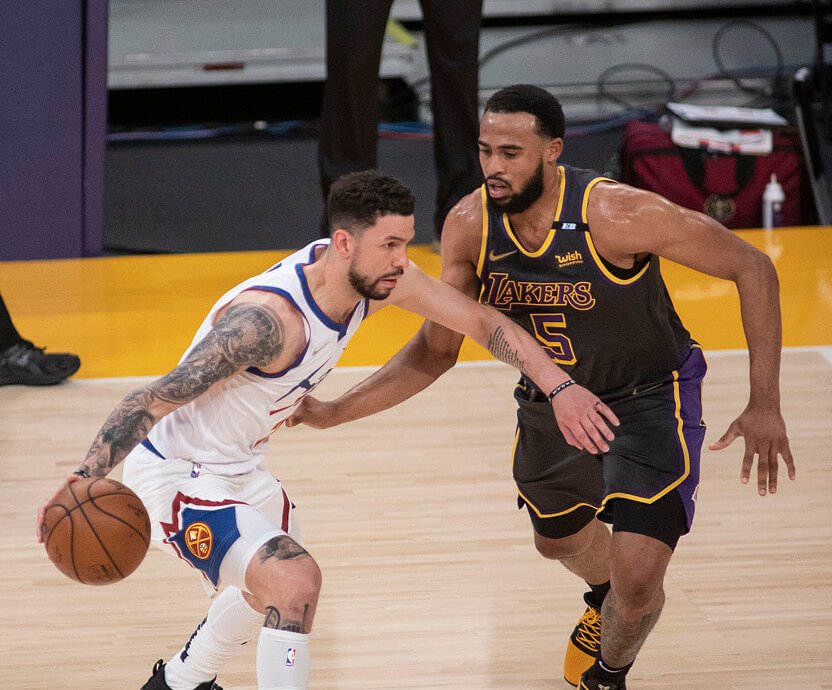 Austin Rivers driving