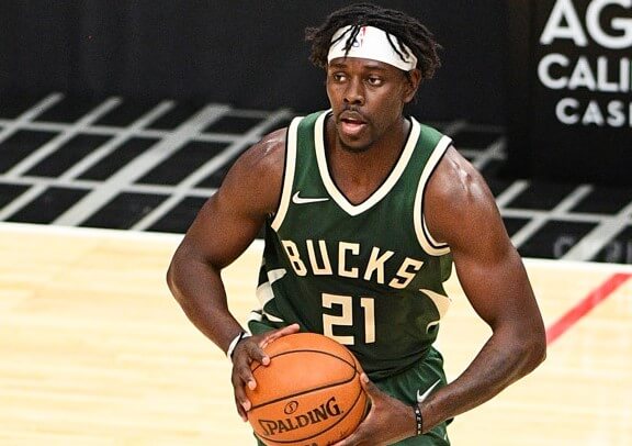 Jrue Holiday about to pass