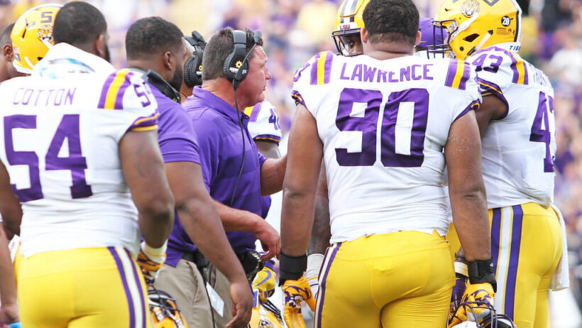 Ed Orgeron coaching up