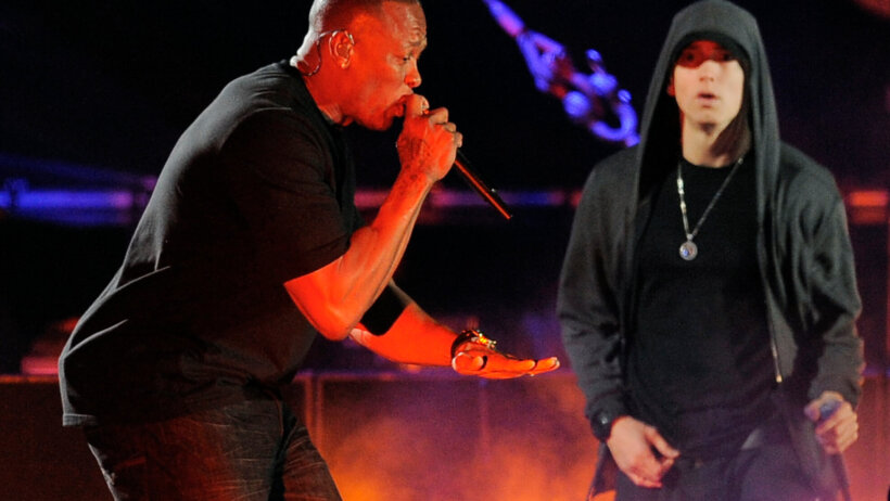 Dr Dre and Eminem performing