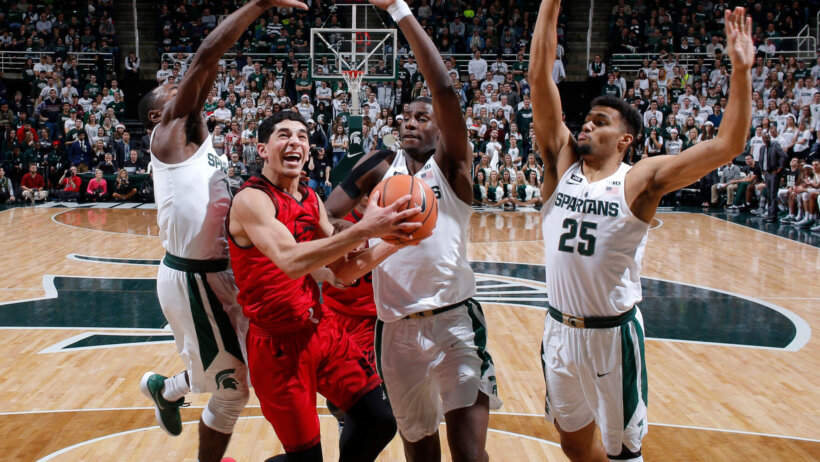 Southern Utah's Dre Marin going for a layup