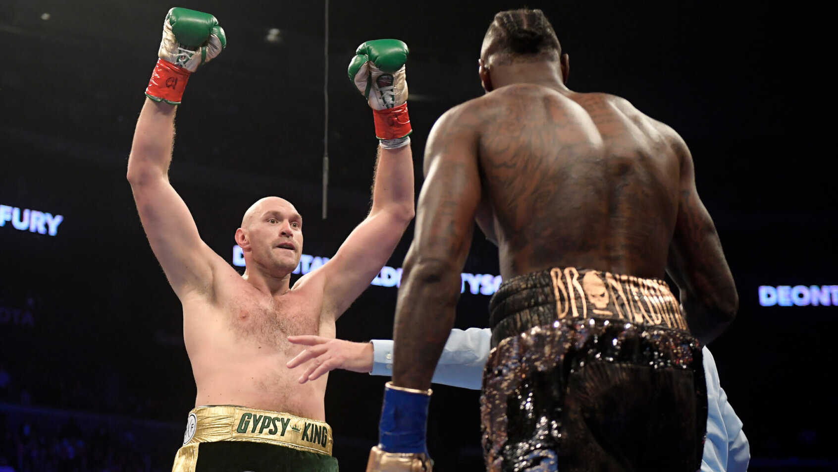 Fury vs Wilder 3 props