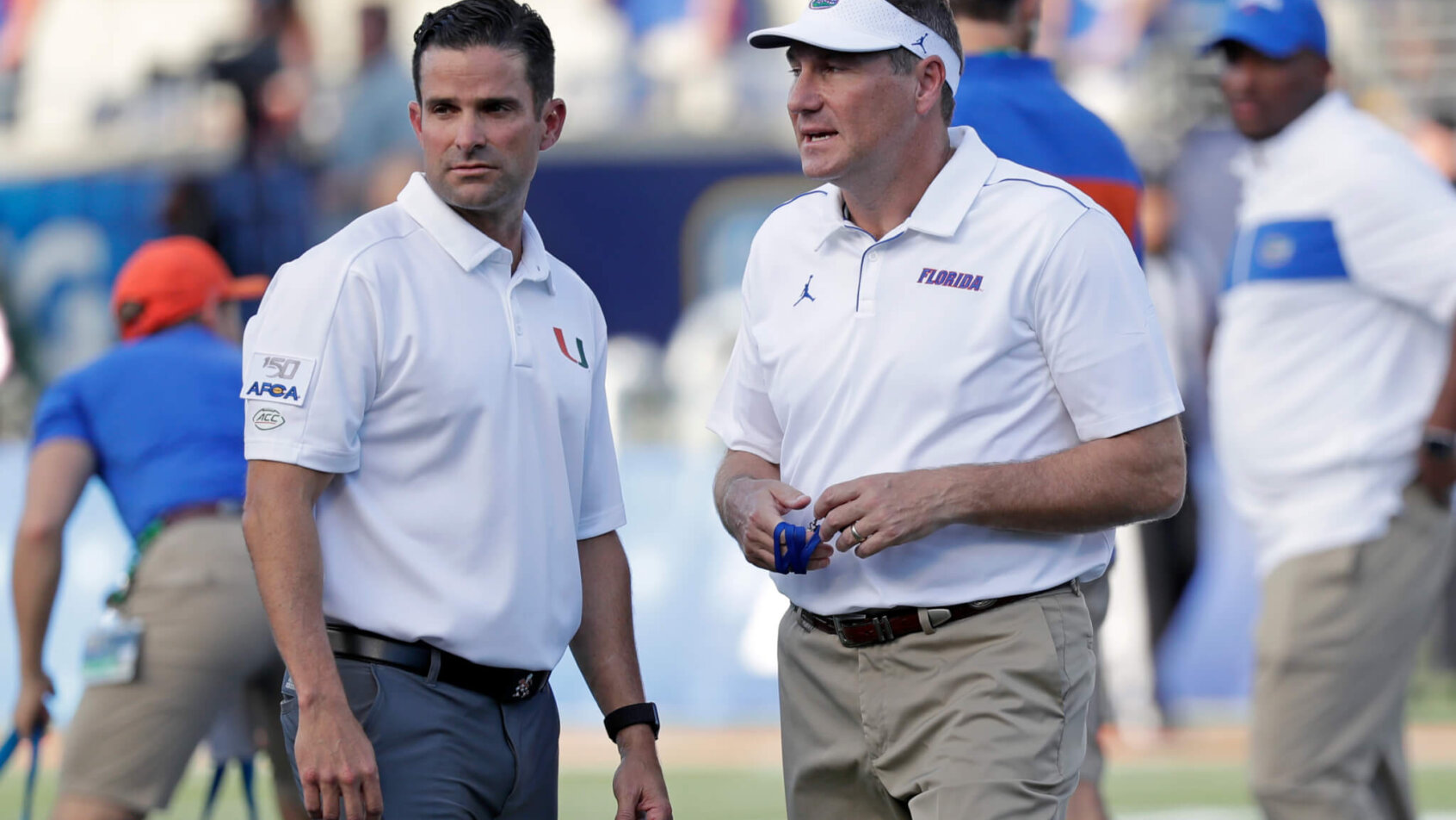 Diaz and Mullen chat