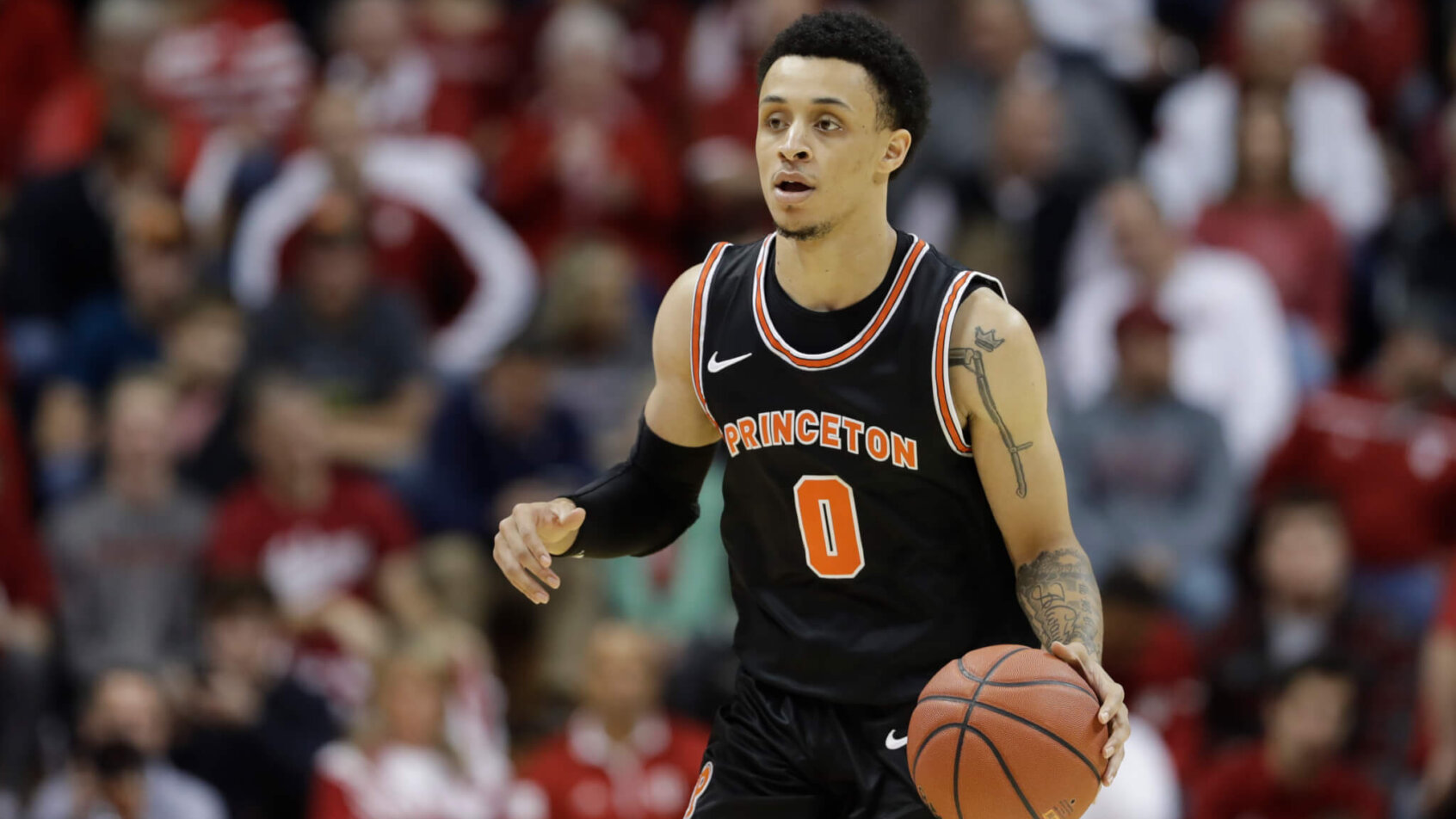 Jaelin Llewellyn dribbles, Princeton