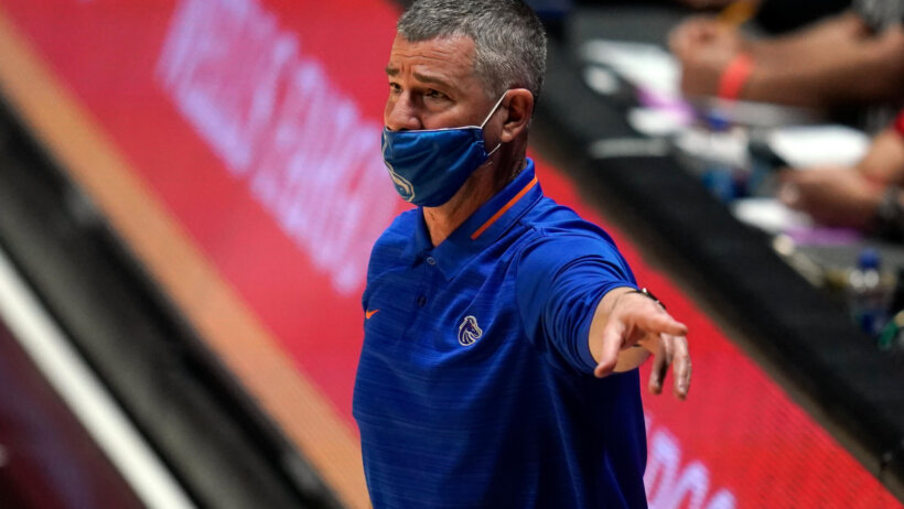 Boise State head coach Leon Rice pointing