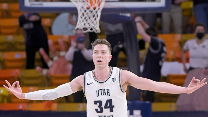 Justin Bean celebrates after sinking a three