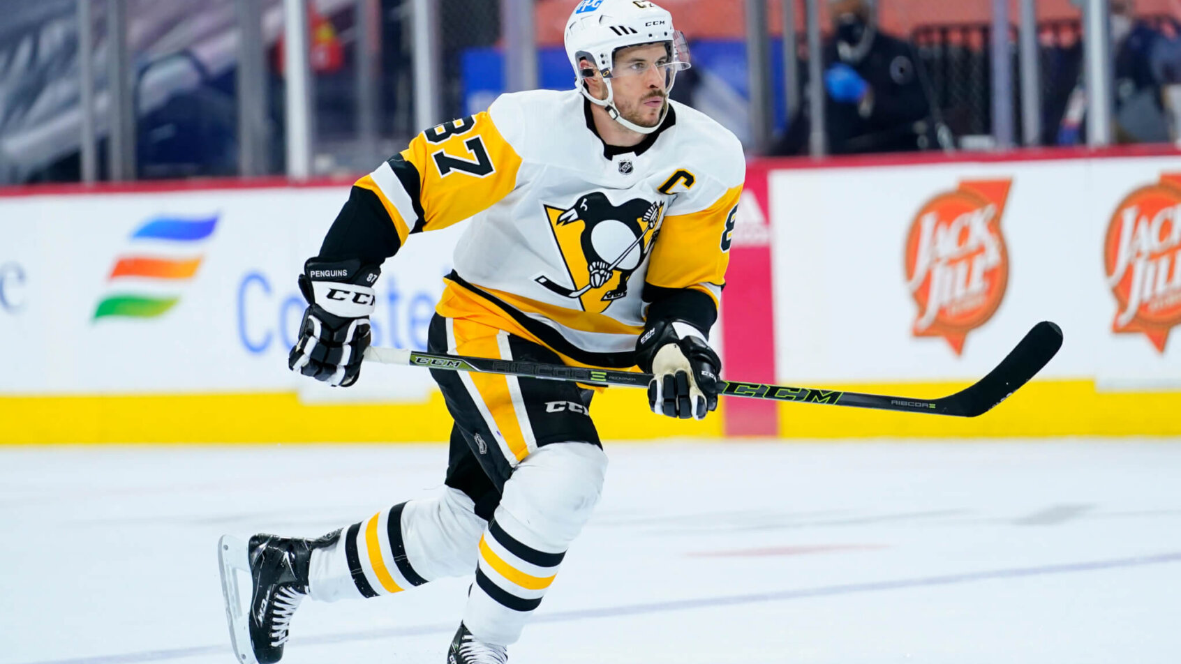 Sidney Crosby skating