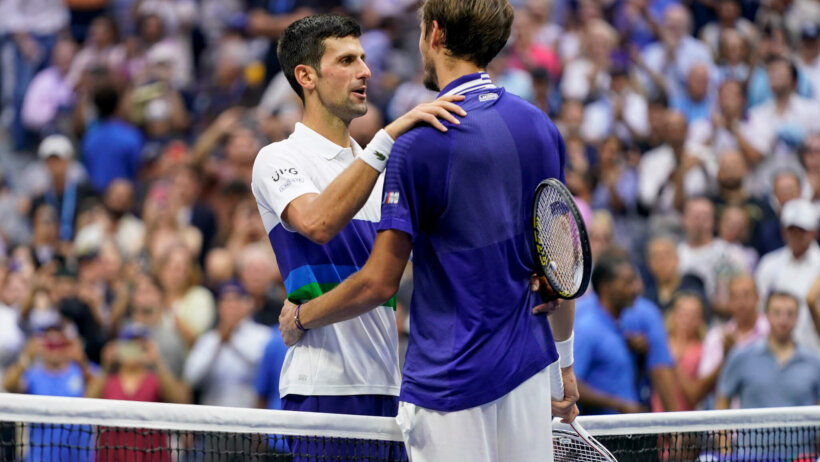 Novak Djokovic, Daniil Medvedev, handshakes