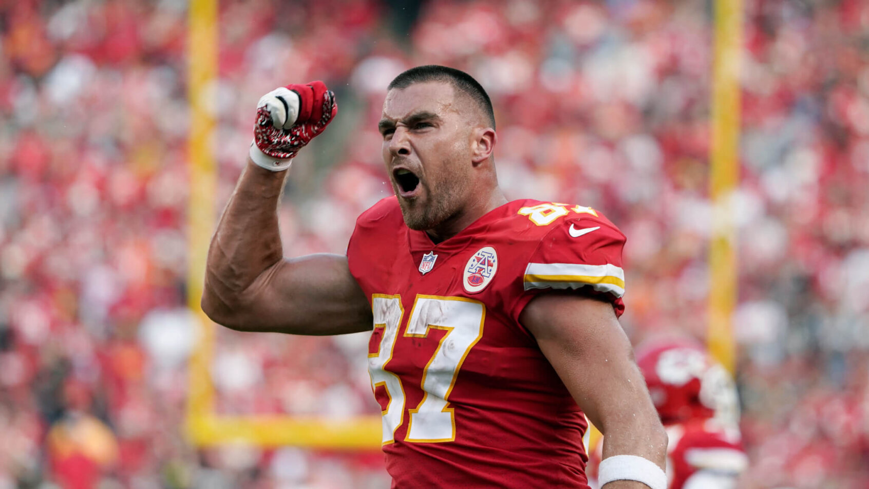 Travis Kelce excited reaction