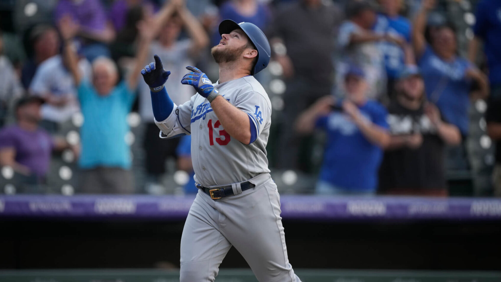 Max Muncy Home Run celebration