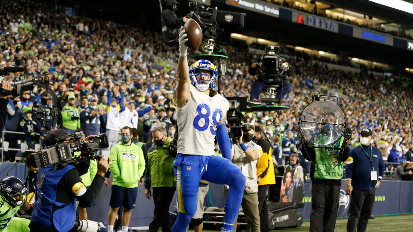 Tyler Higbee celebrates vs Seattle Seahawks