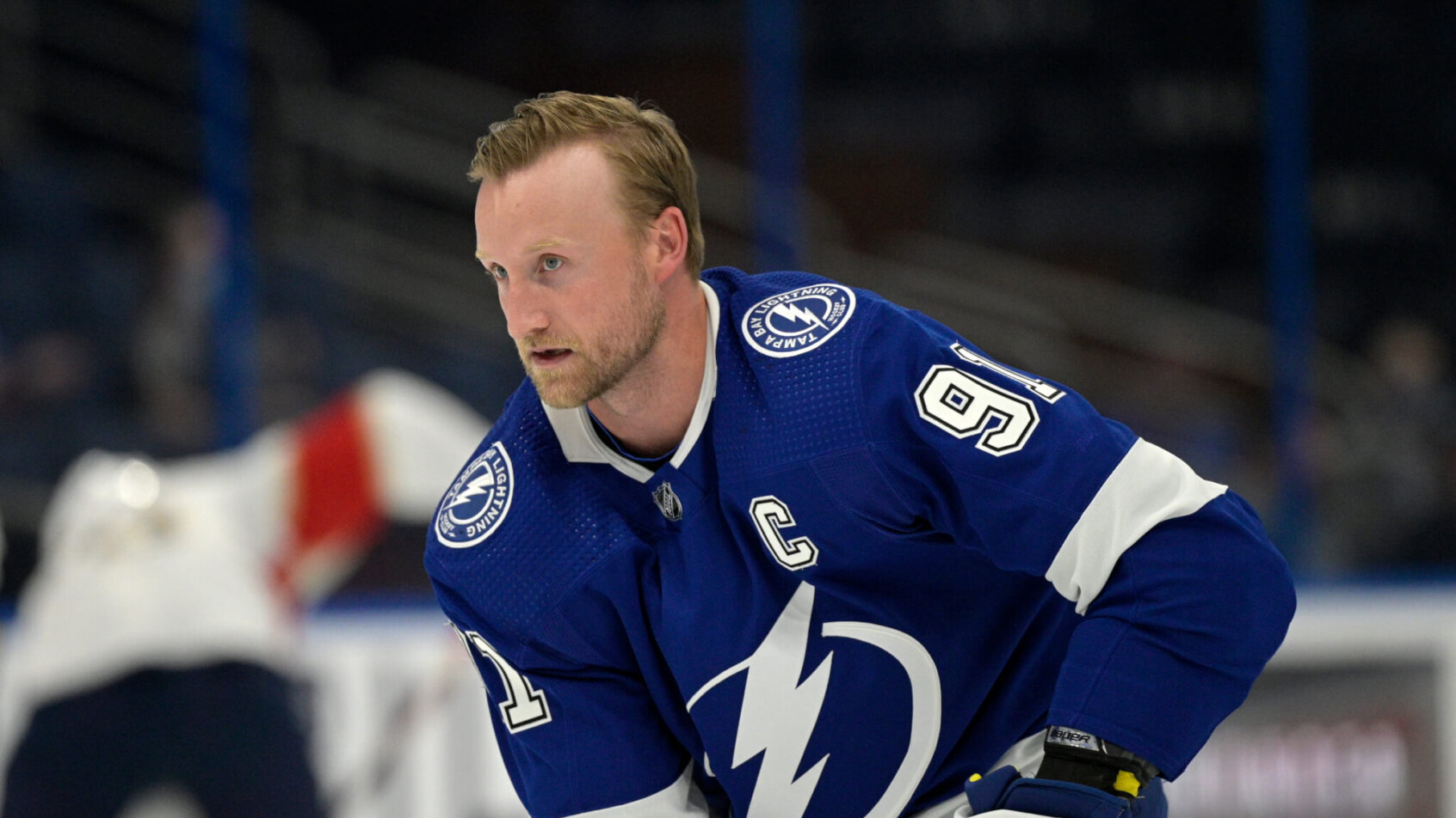 Steven Stamkos in warm up, no helmet on