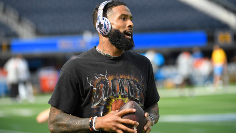 Odell Beckham Jr warming up
