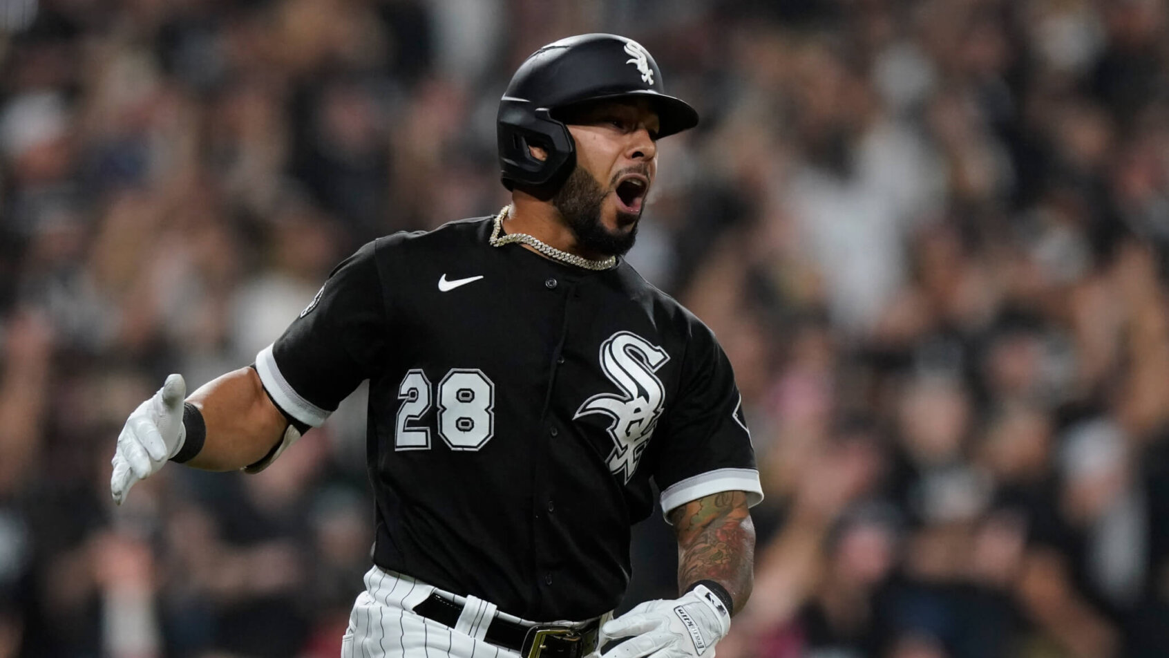 Leury Garcia home run celebration