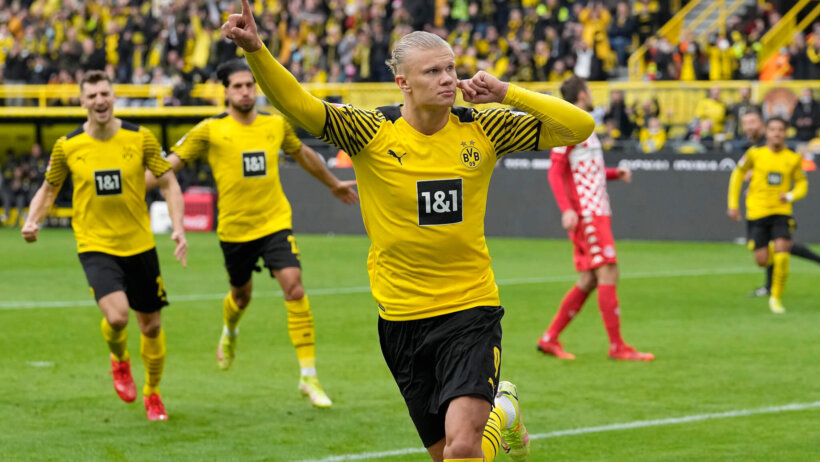 Ajax vs Borussia Dortmund