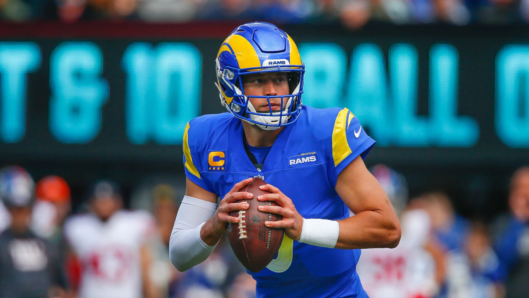 Matthew Stafford looking to pass