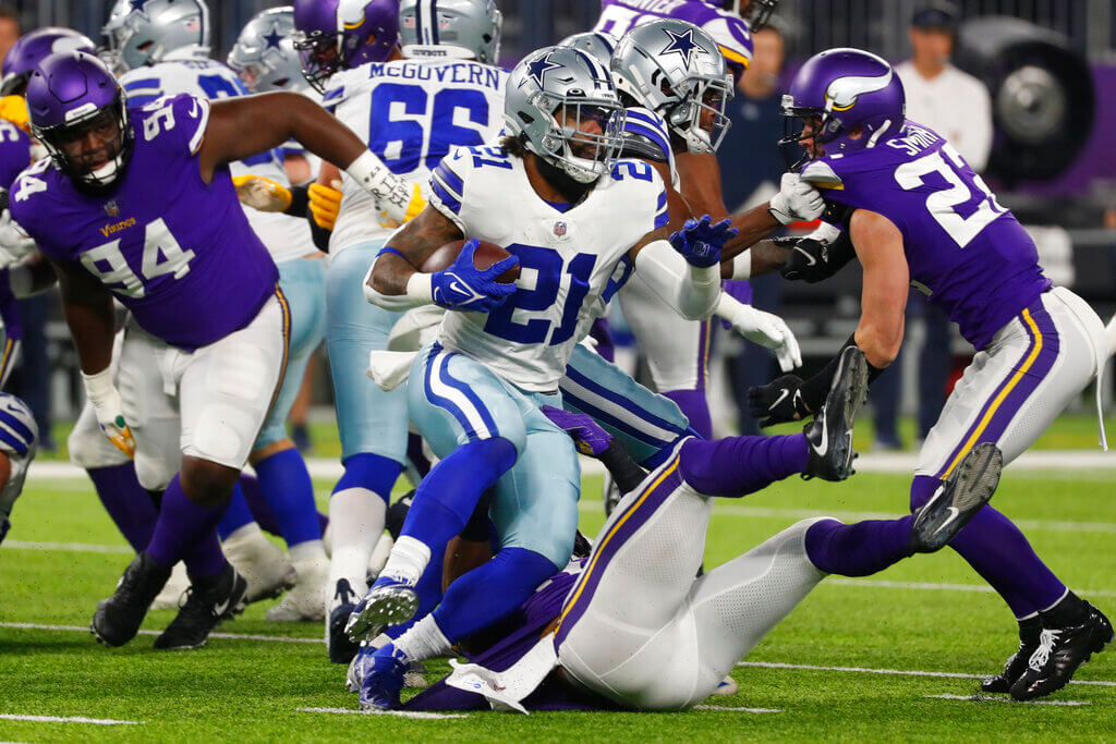Dallas Cowboys running back Ezekiel Elliott