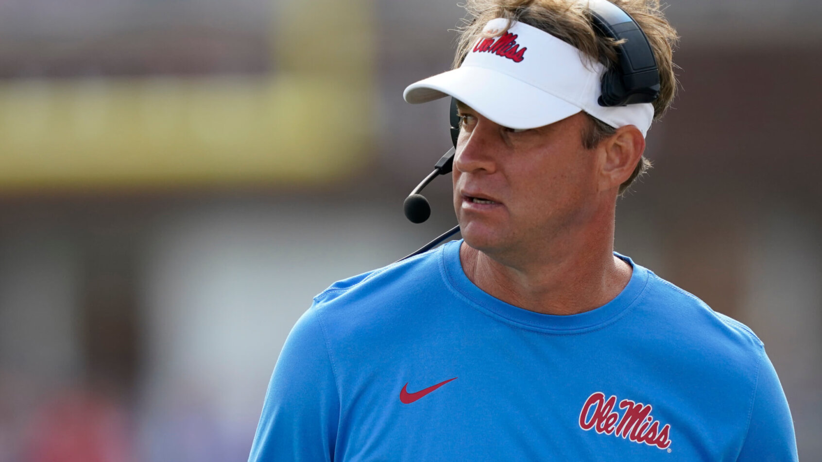 Lane Kiffin sideline