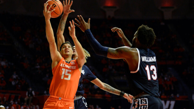 Illinois' Ramses Melendez going for a layup