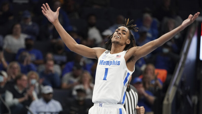 Emoni Bates celebrating a basket