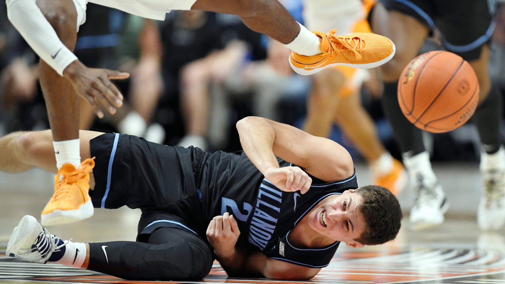 Villanova's Collin Gillespie hits the floor