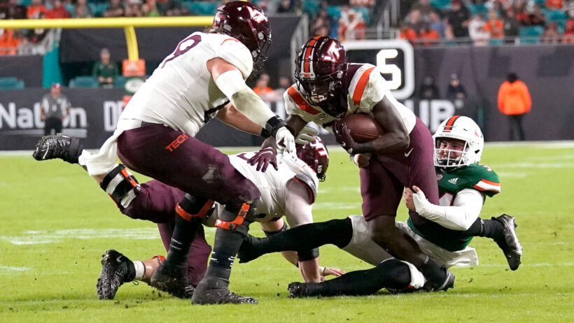 Malachi Thomas tackled