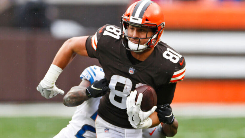 Cleveland Browns tight end Austin Hooper
