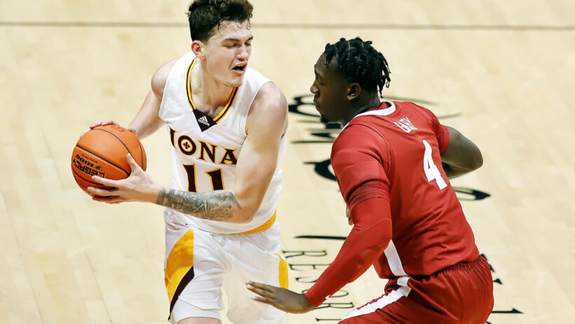 Quinn Slazinski searches for an open teammate
