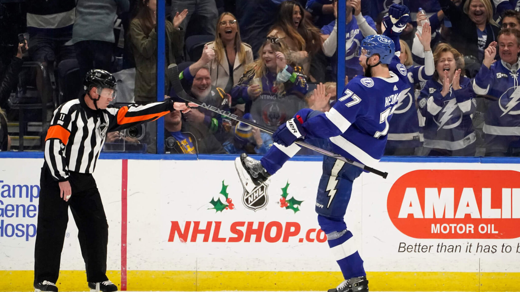 Victor Hedman goal celebration