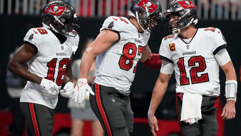 Tom Brady, Rob Gronkowski celebrate, Tampa Bay Buccaneers