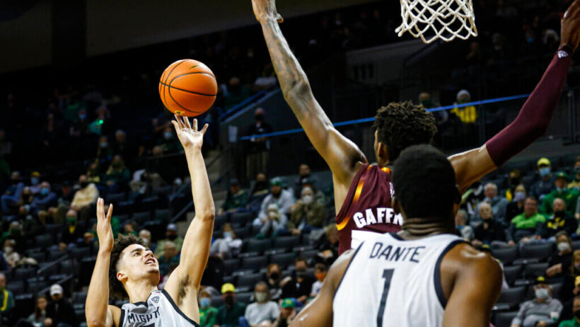 Oregon guard Will Richardson