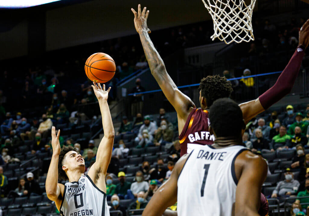 Oregon guard Will Richardson