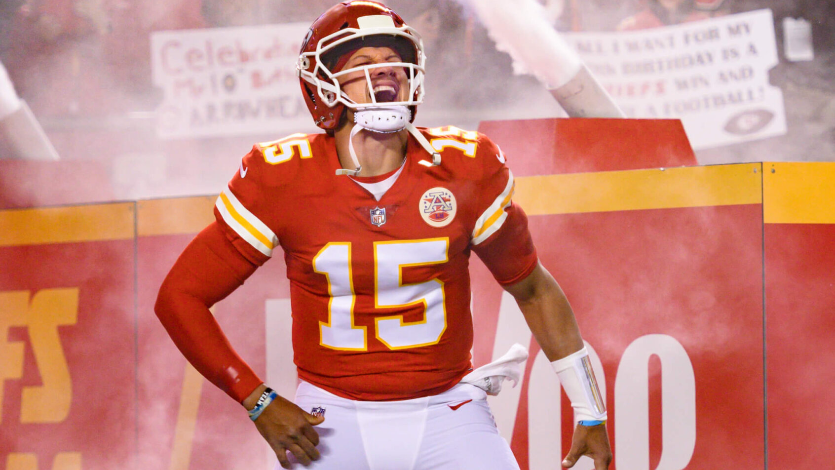 Patrick Mahomes pumped reaction during pregame introductions