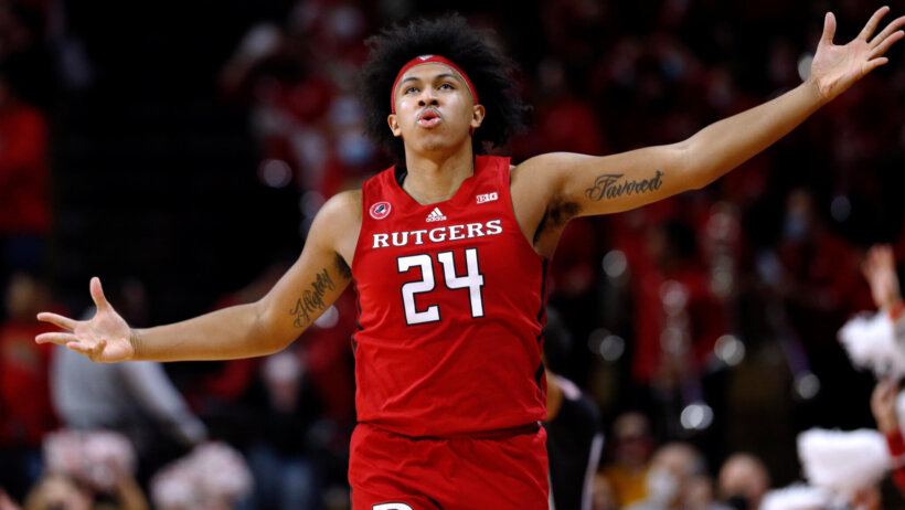 Ron Harper Jr. reacts after drilling a shot