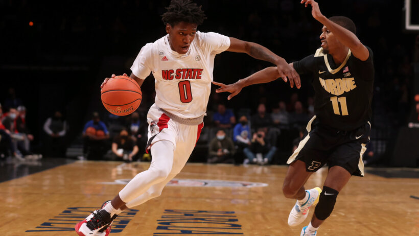 North Carolina State's Terquavion Smith driving to the basket
