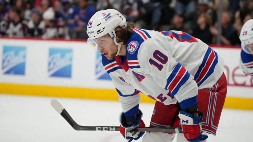 Artemi Panarin awaiting faceoff