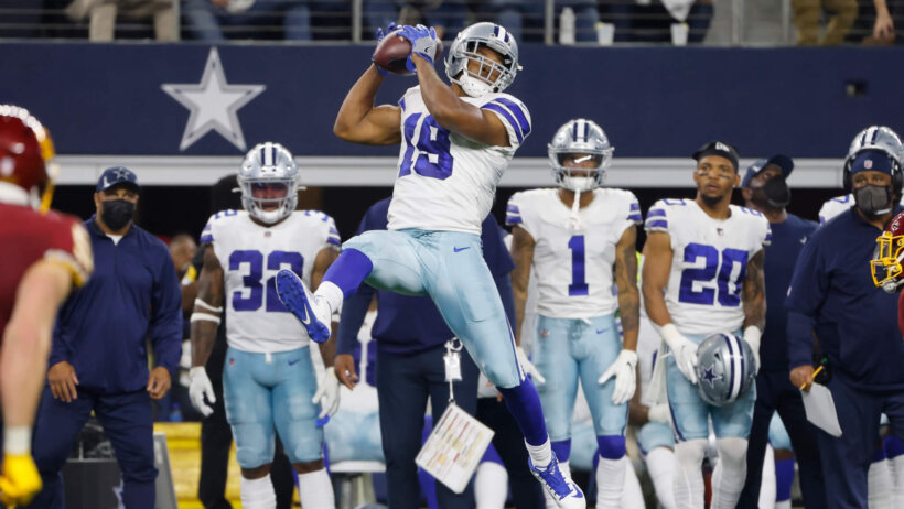 Amari Cooper catches pass, Dallas Cowboys