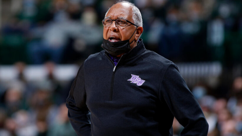High Point coach Tubby Smith calling out instructions