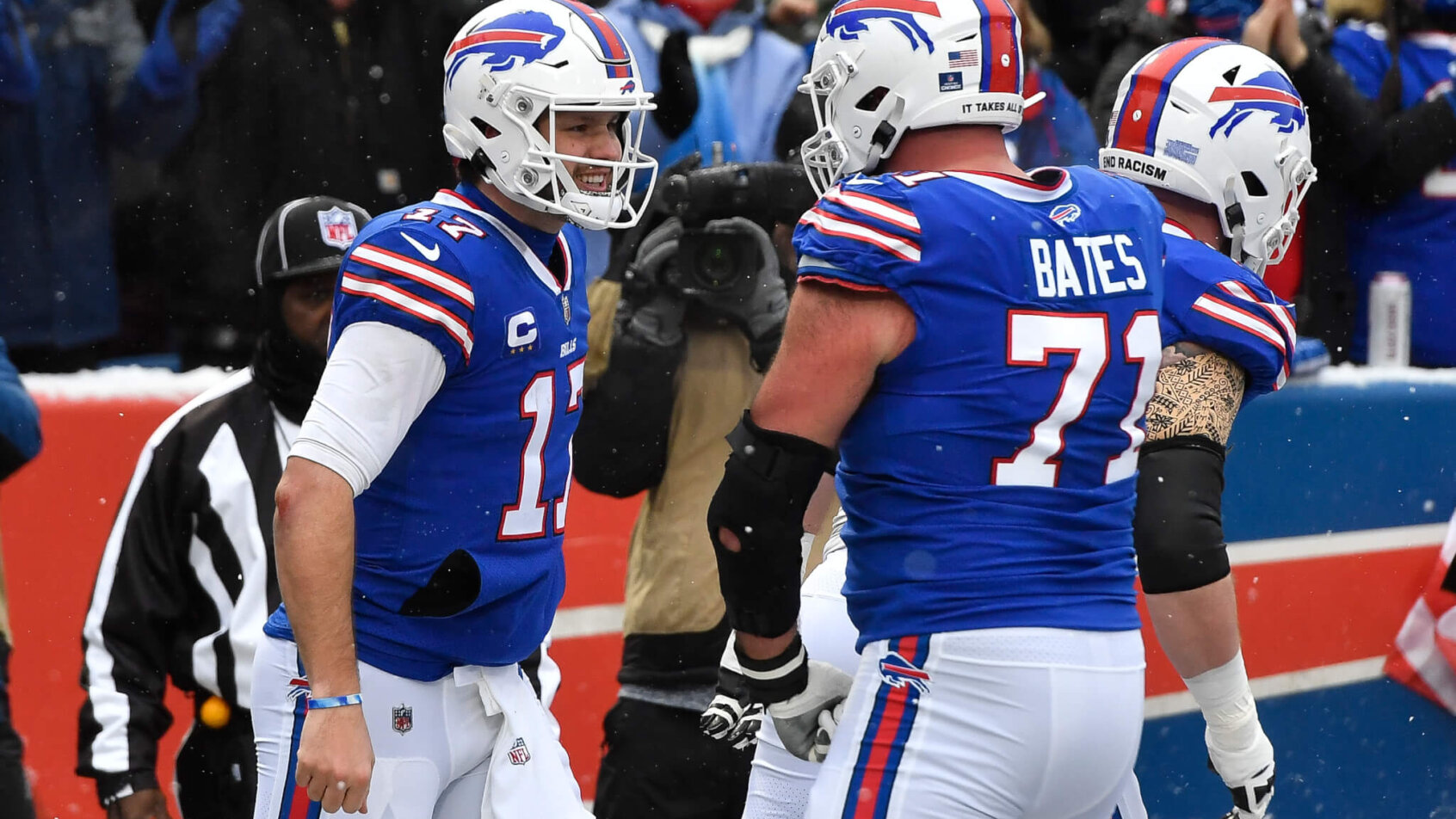 Josh Allen, Buffalo Bills, celebrate