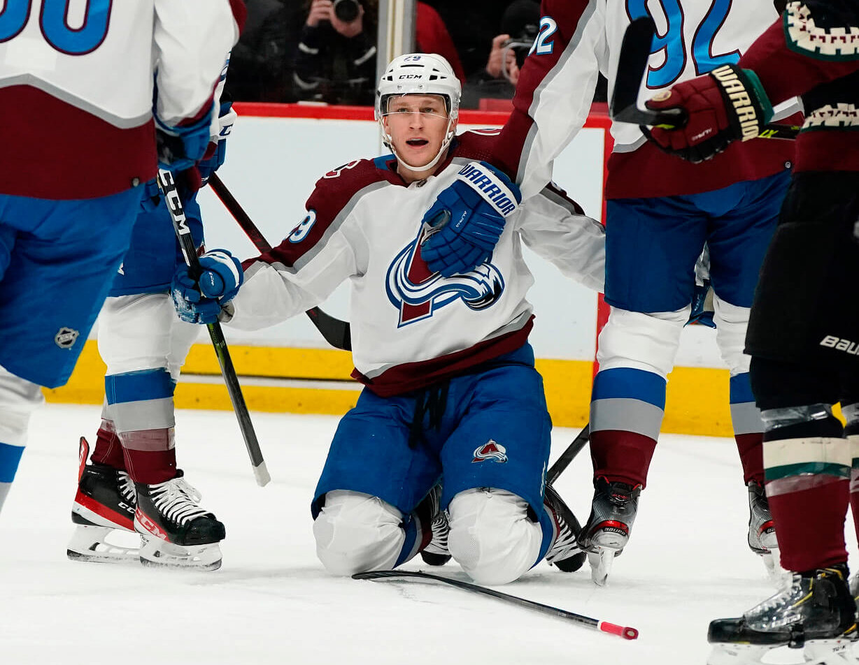 Wild vs Avalanche Monday NHL odds