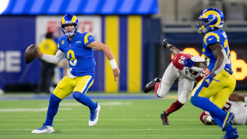 Matthew Stafford, Los Angeles Rams, passes vs Arizona Cardinals
