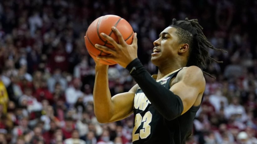 Purdue's Jaden Ivey rising for a layup