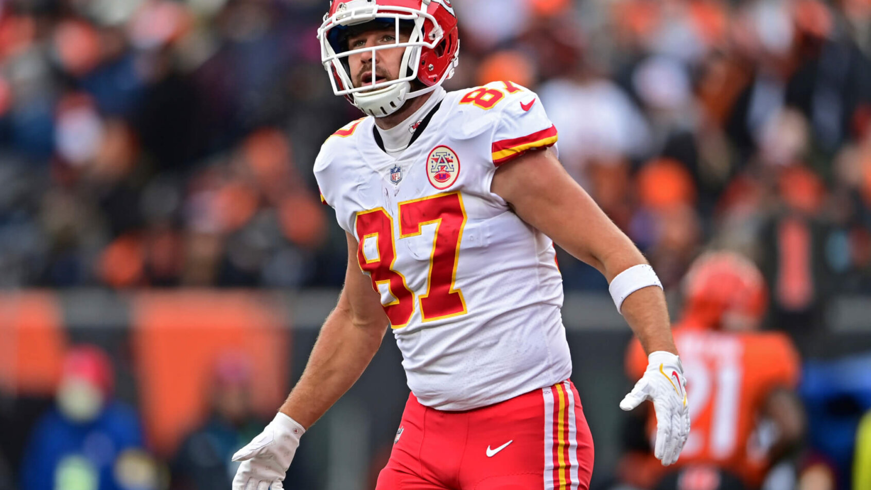 Travis Kelce celebrates, Kansas City Chiefs
