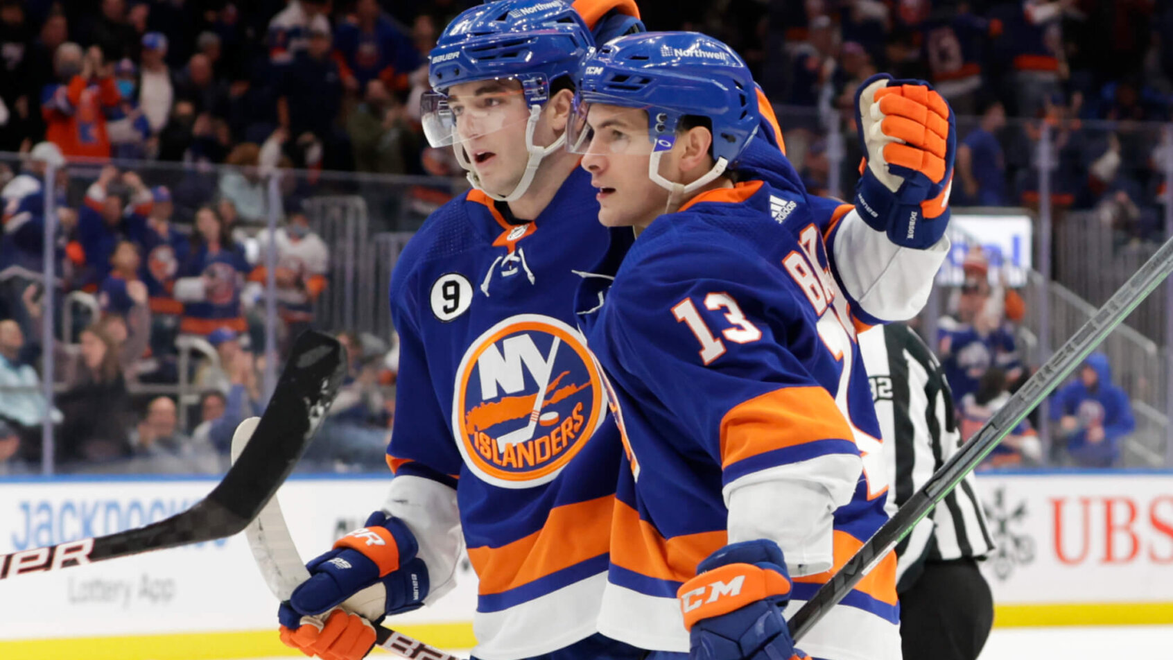 Kings vs Islanders Thursday NHL odds