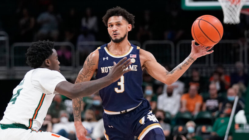 Notre Dame guard Prentiss Hubb making a pass