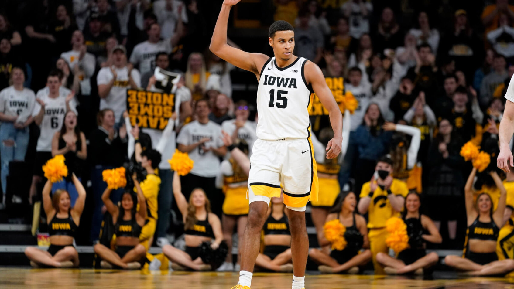 Iowa forward Keegan Murray celebrating a basket