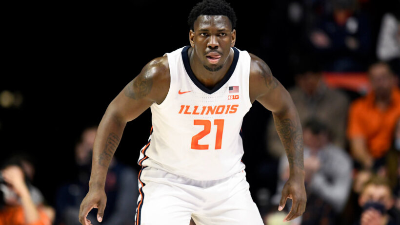 Kofi Cockburn on defense